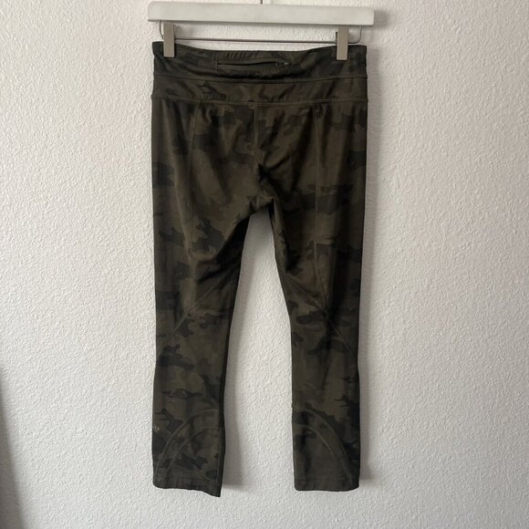Lululemon Leggings Womens 4 Green Camo Cropped Gym Athletic Yoga - Picture 5 of 6